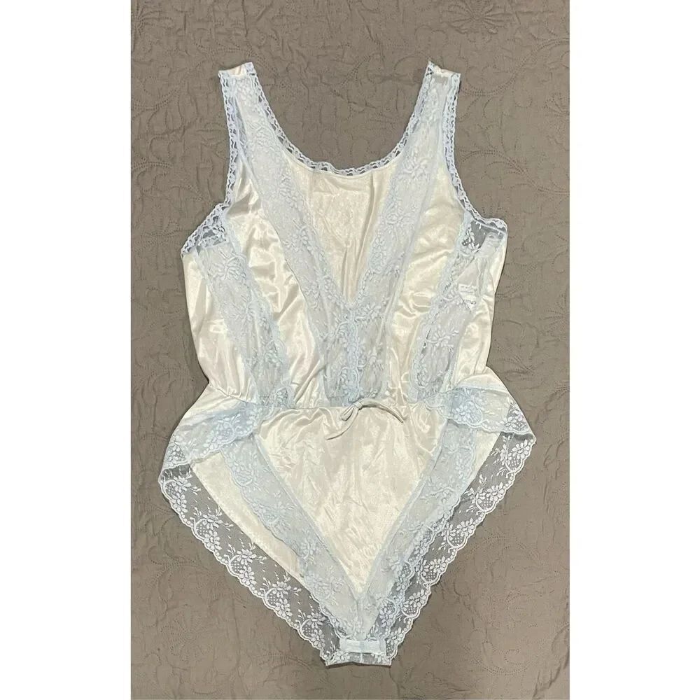 JCPenney Vintage Lingerie Mediums Blue and White